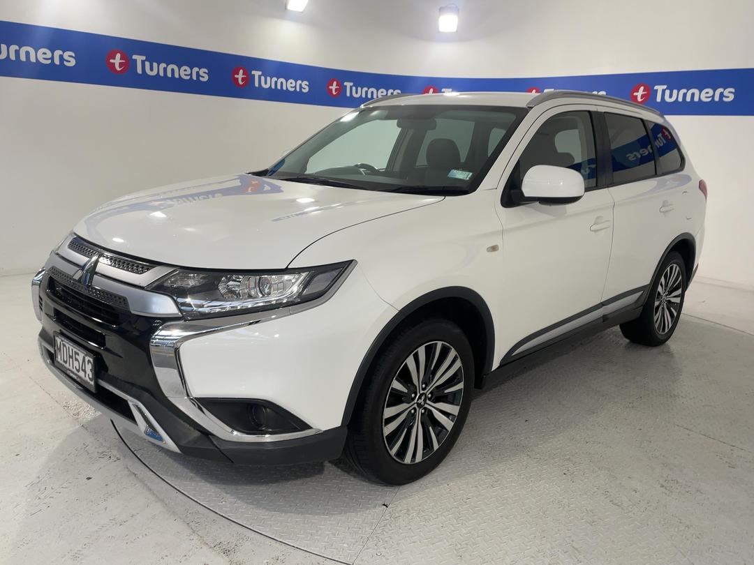 Photo '4' of Mitsubishi Outlander