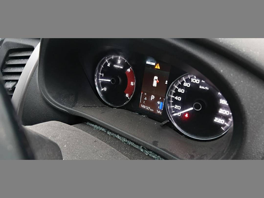 Photo '4' of Mitsubishi Pajero Sport VRX