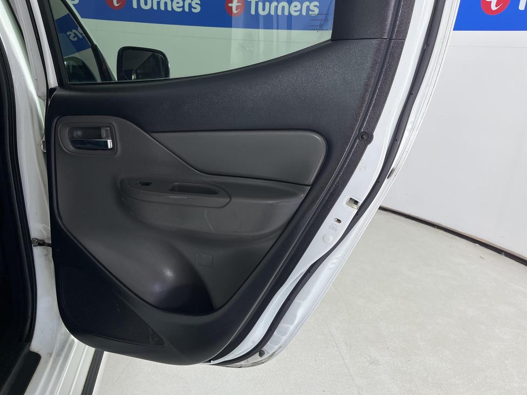 Photo '19' of Mitsubishi Triton