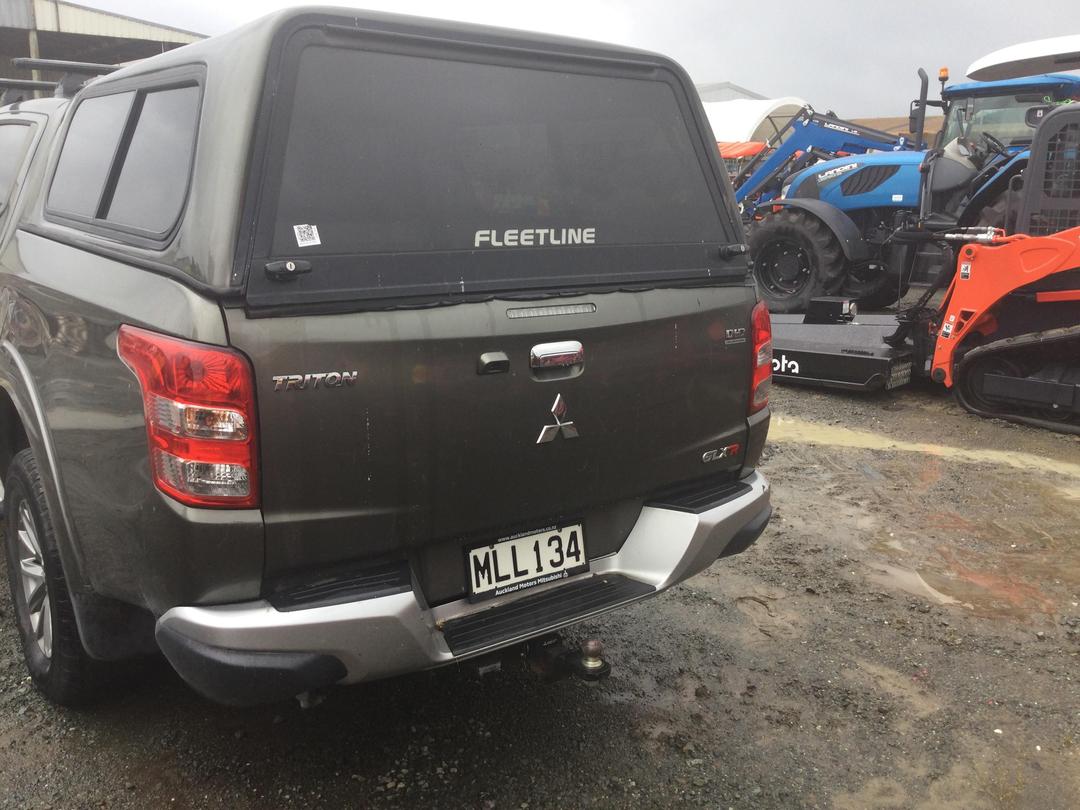 Photo '8' of Mitsubishi Triton DC Glxr 6MT