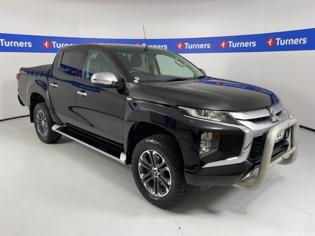 Photo '1' of Mitsubishi Triton