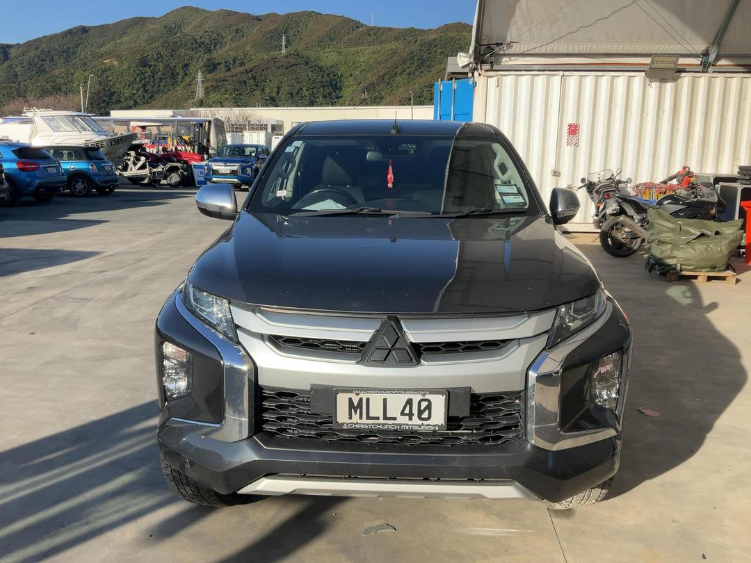 Photo '2' of Mitsubishi Triton DC Glxr 6AT Photo '2' of Mitsubishi Triton DC Glxr 6AT