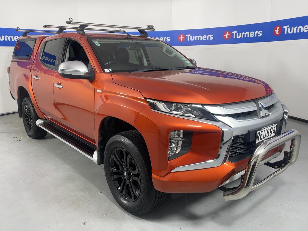 Photo '1' of Mitsubishi Triton