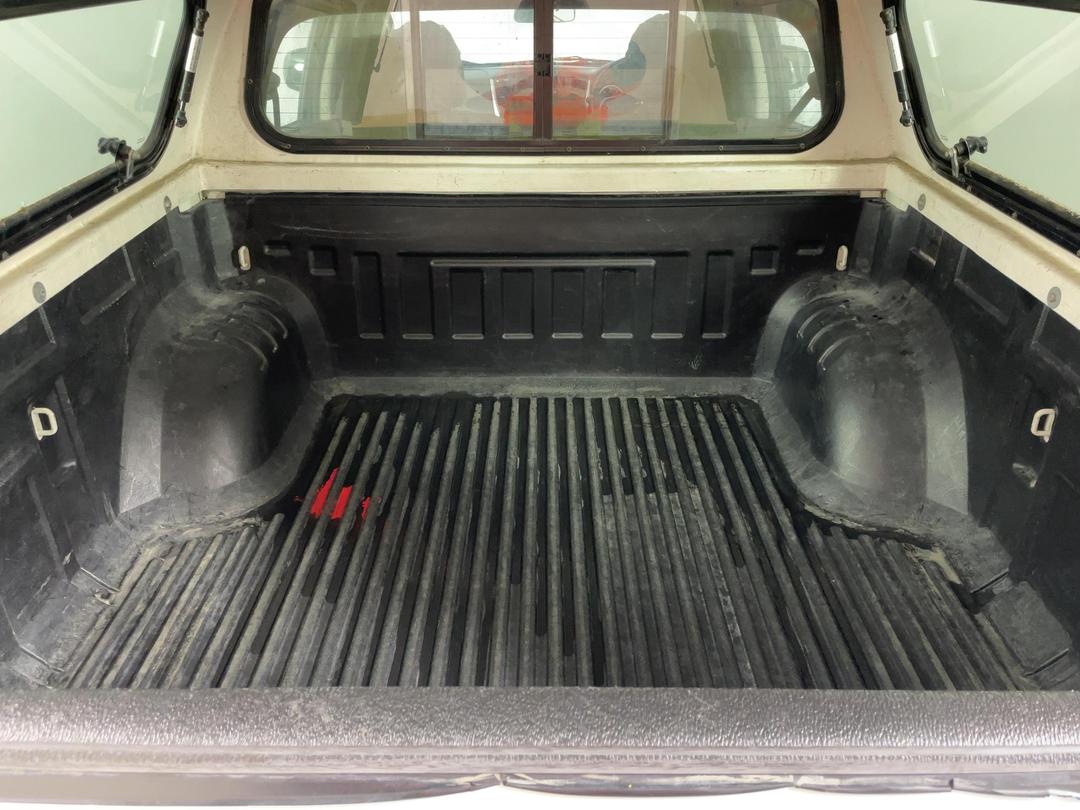 Photo '14' of Mitsubishi Triton