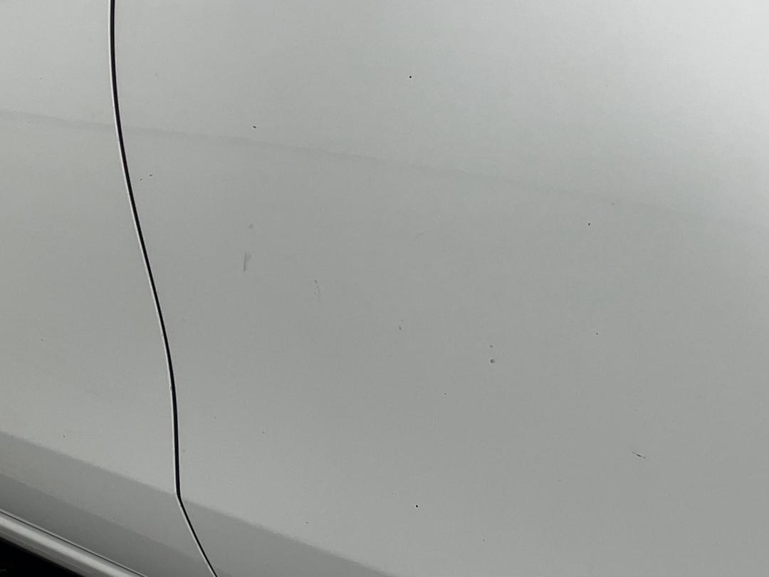 Photo '28' of Mitsubishi Triton