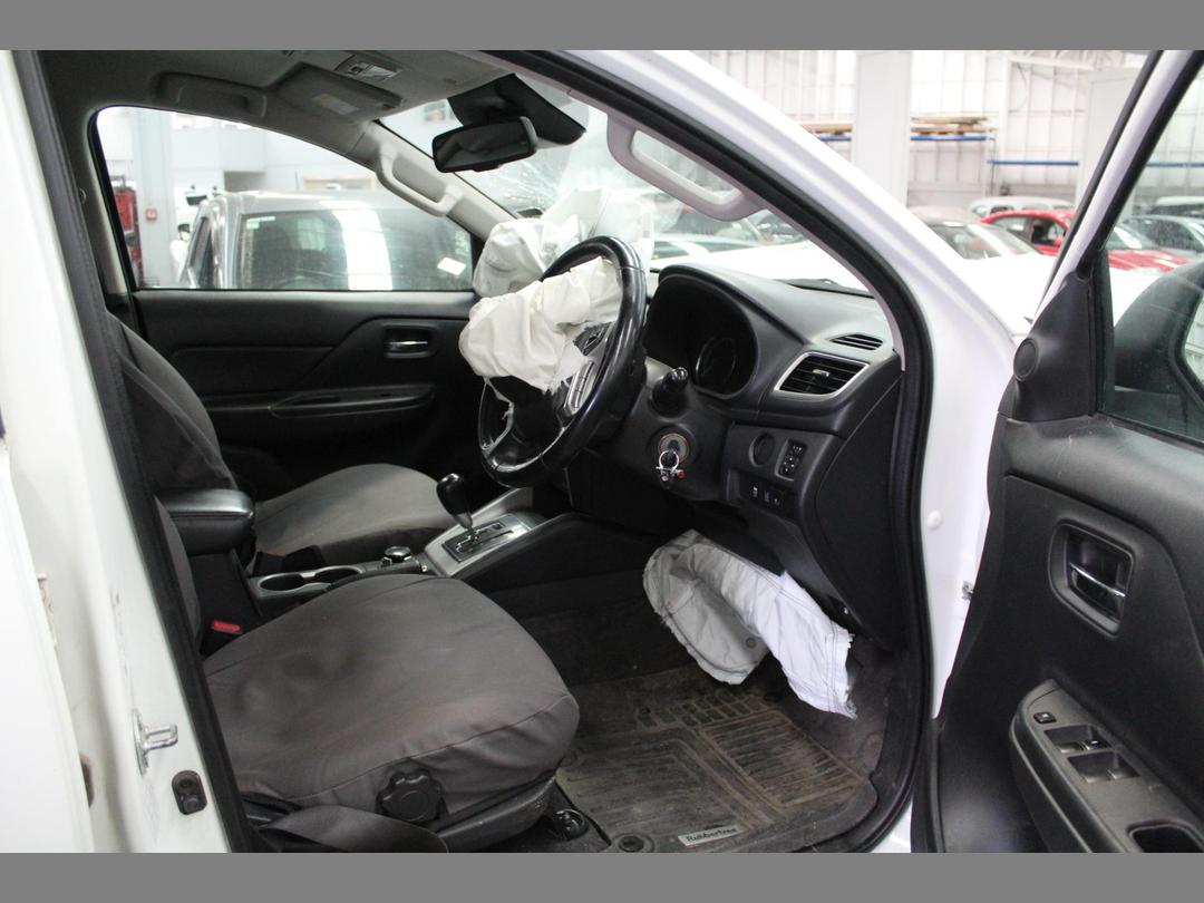 Photo '10' of Mitsubishi Triton DC Glxr 6AT Photo '10' of Mitsubishi Triton DC Glxr 6AT