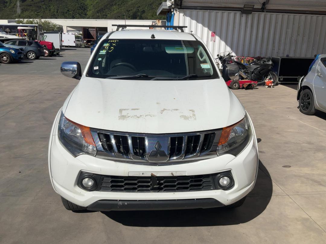 Photo '3' of Mitsubishi Triton DC Glxr 5AT Photo '3' of Mitsubishi Triton DC Glxr 5AT