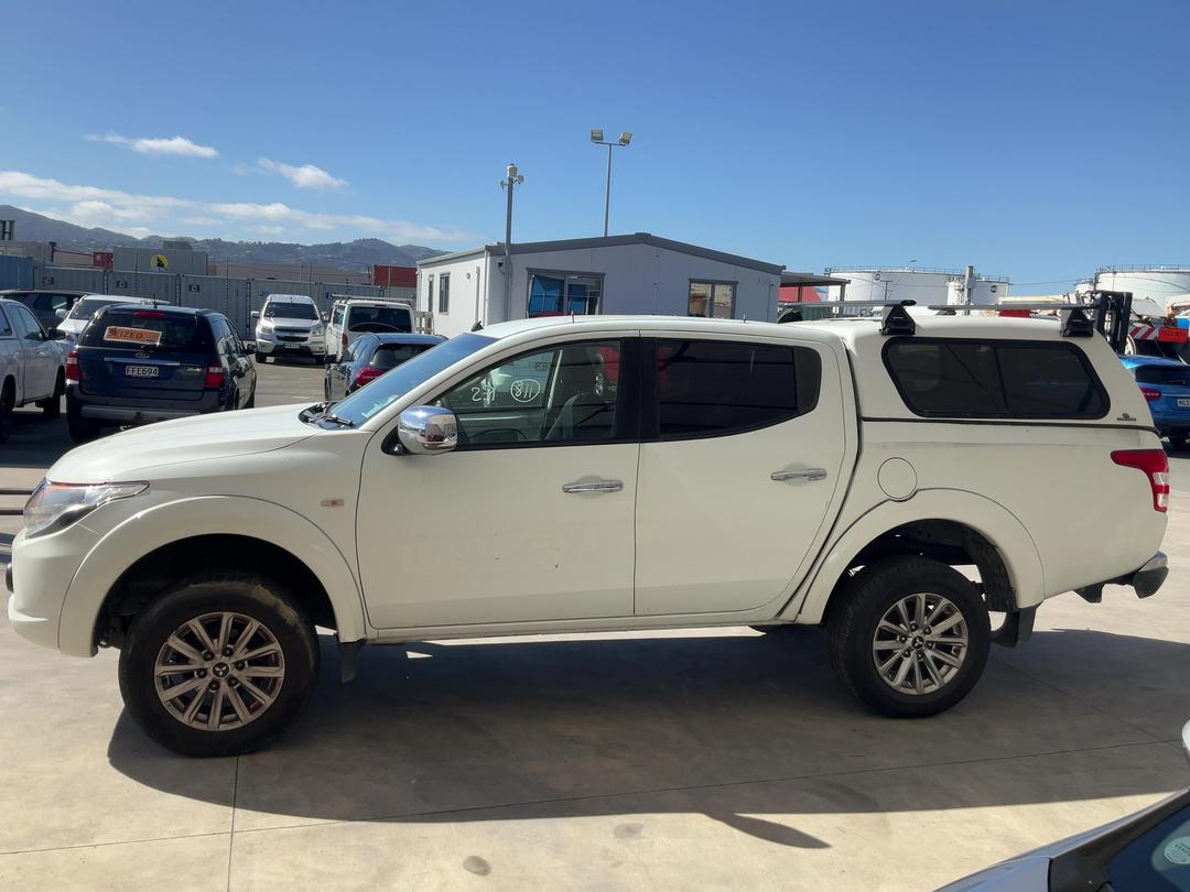 Photo '5' of Mitsubishi Triton DC Glxr 5AT Photo '5' of Mitsubishi Triton DC Glxr 5AT
