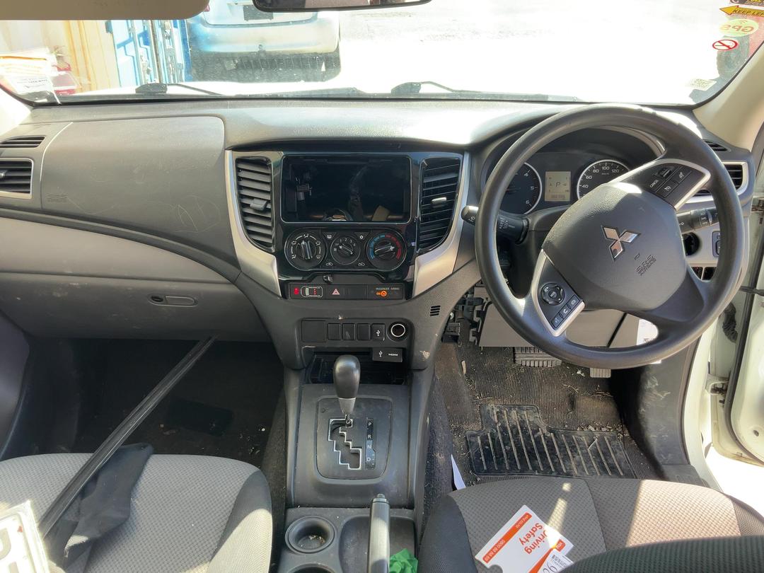 Photo '15' of Mitsubishi Triton DC Glxr 5AT Photo '15' of Mitsubishi Triton DC Glxr 5AT