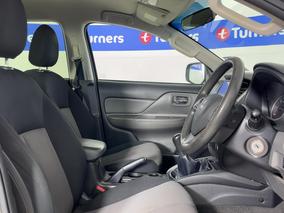 Photo '16' of Mitsubishi Triton