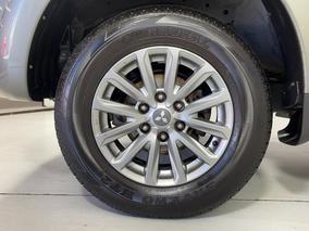 Photo '10' of Mitsubishi Triton
