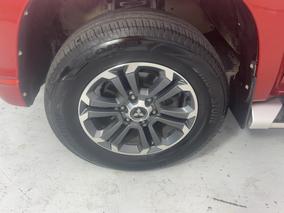 Photo '10' of Mitsubishi Triton