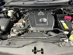 Photo '13' of Mitsubishi Triton