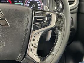 Photo '32' of Mitsubishi Triton
