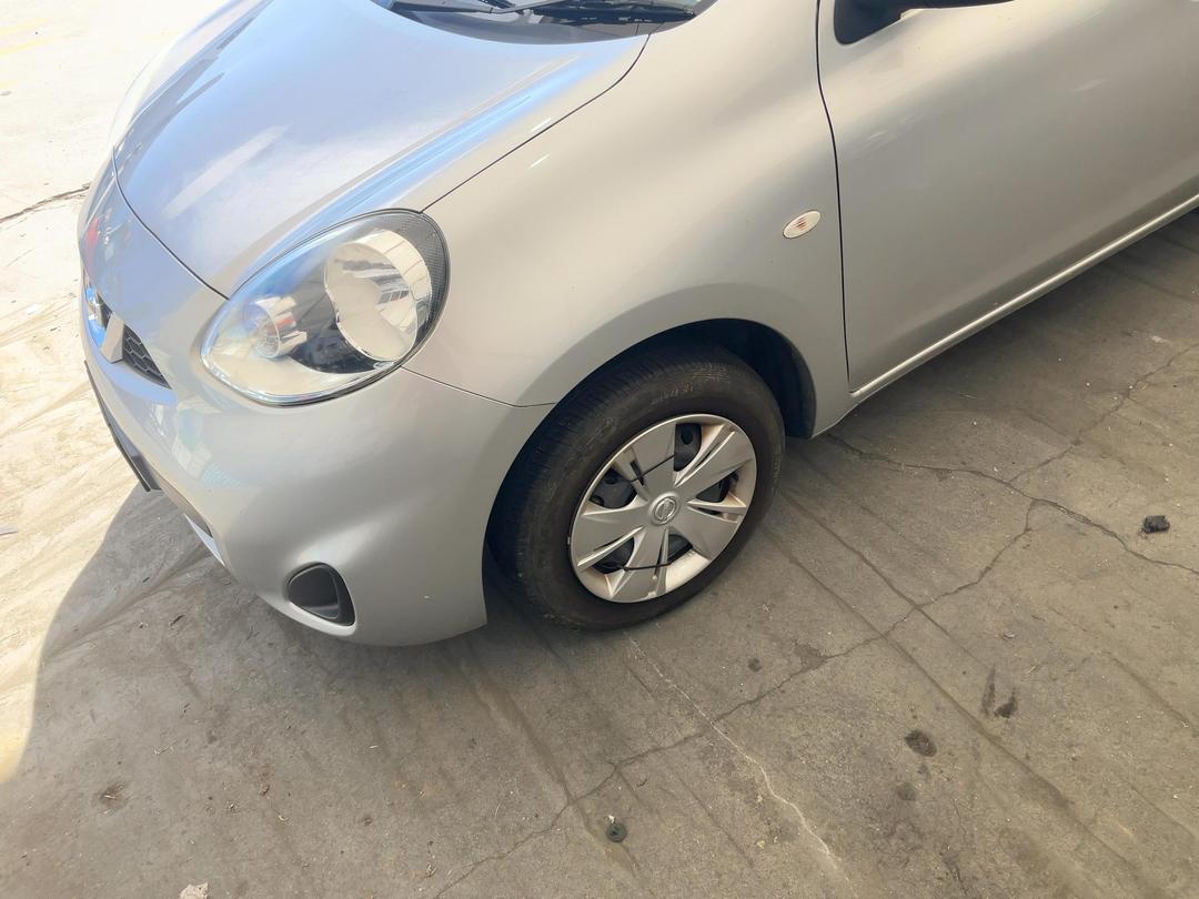 Photo '6' of Nissan March