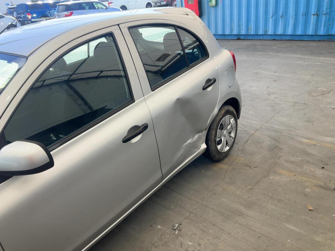 Photo '7' of Nissan March