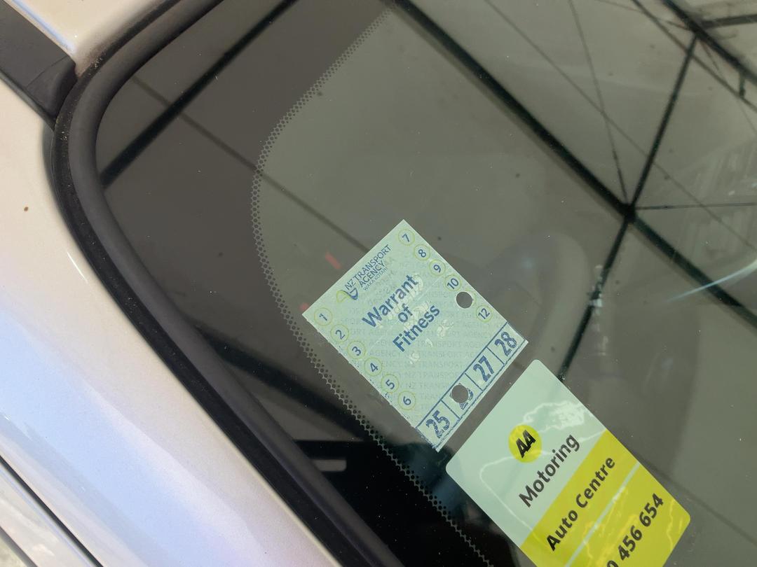 Photo '22' of Nissan March