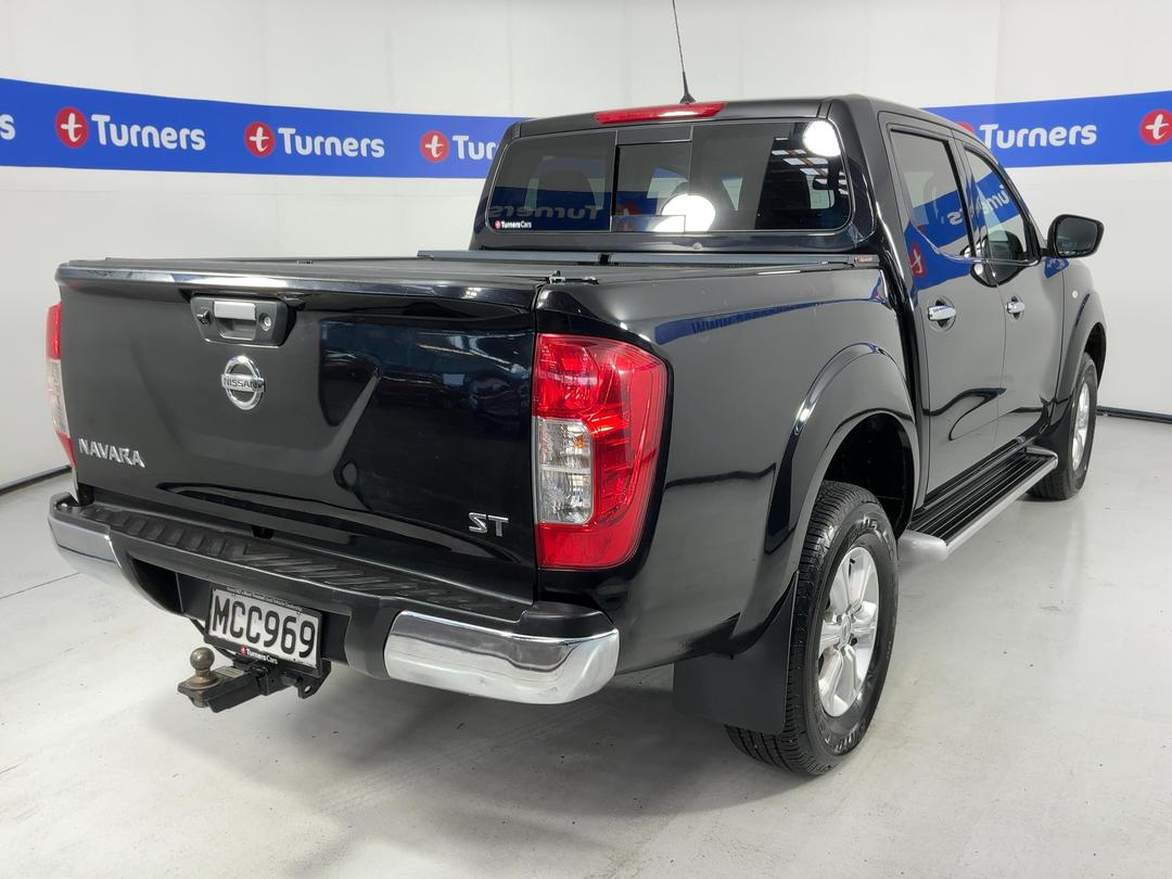 Photo '7' of Nissan Navara