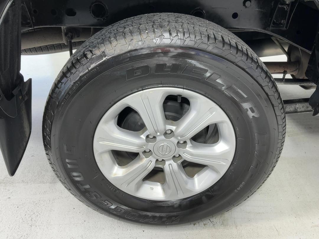 Photo '12' of Nissan Navara