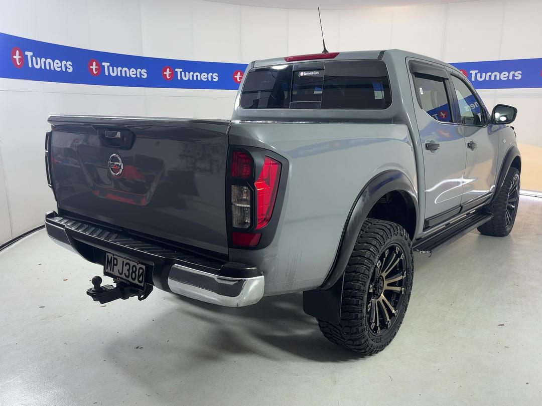 Photo '7' of Nissan Navara