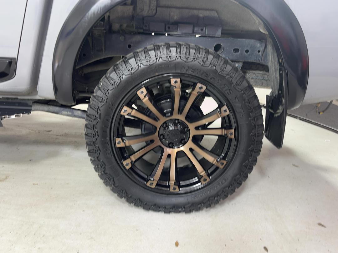 Photo '11' of Nissan Navara
