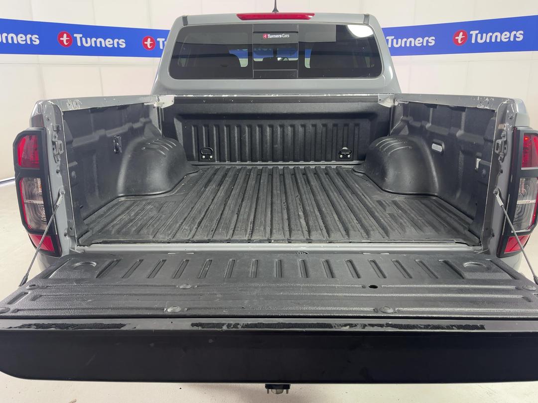 Photo '14' of Nissan Navara