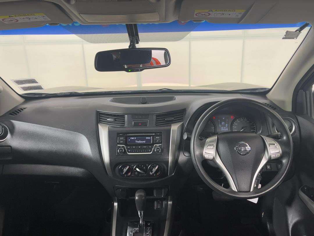 Photo '17' of Nissan Navara