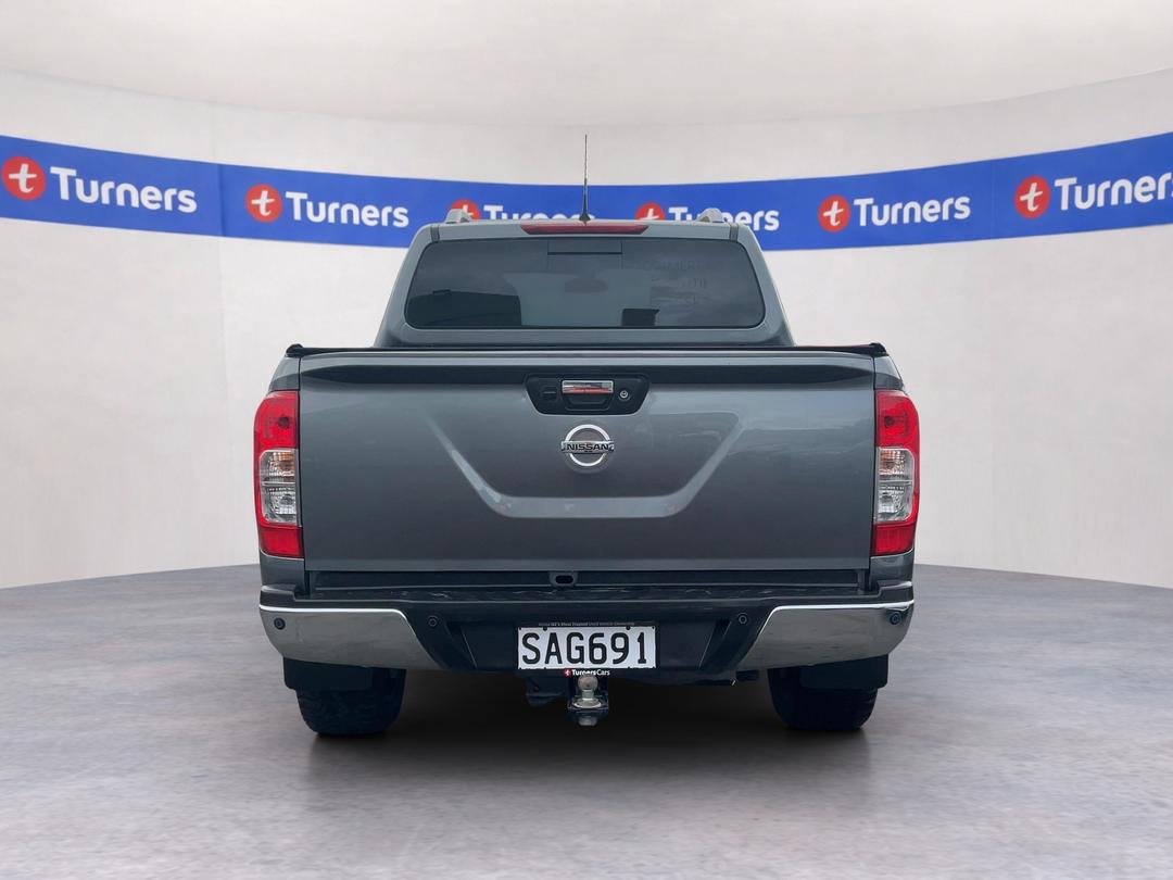 Photo '6' of Nissan Navara