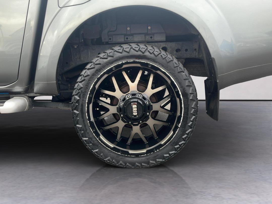 Photo '11' of Nissan Navara