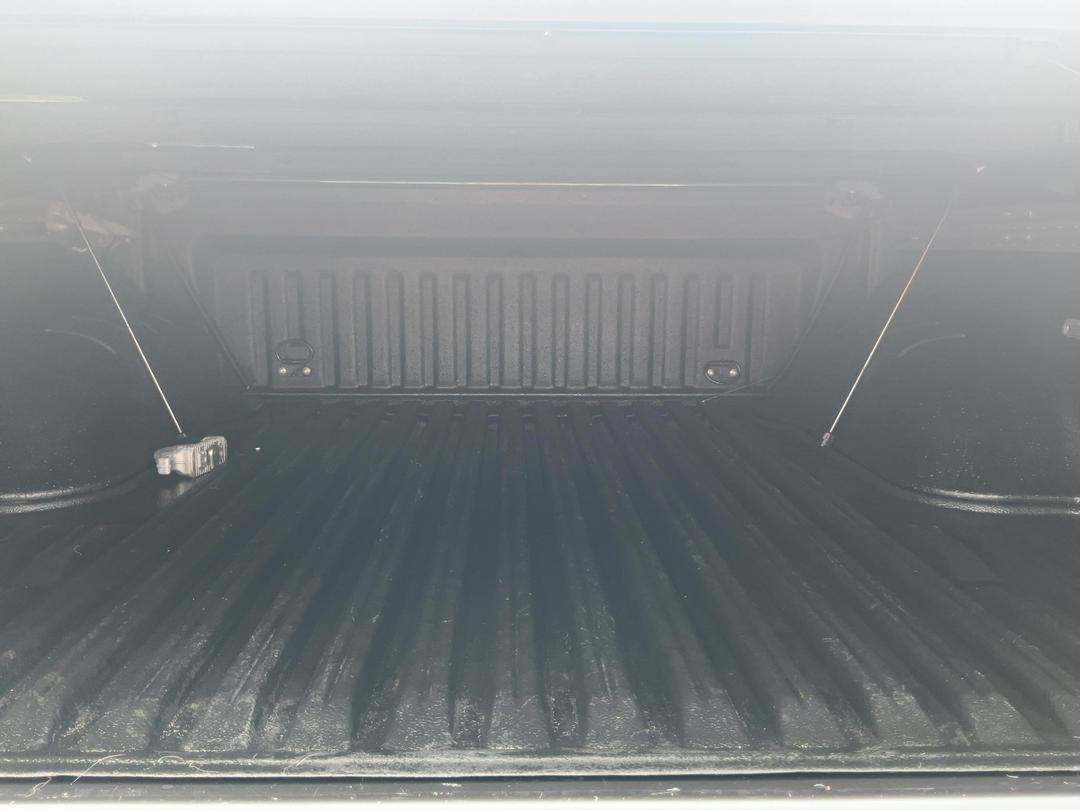 Photo '14' of Nissan Navara