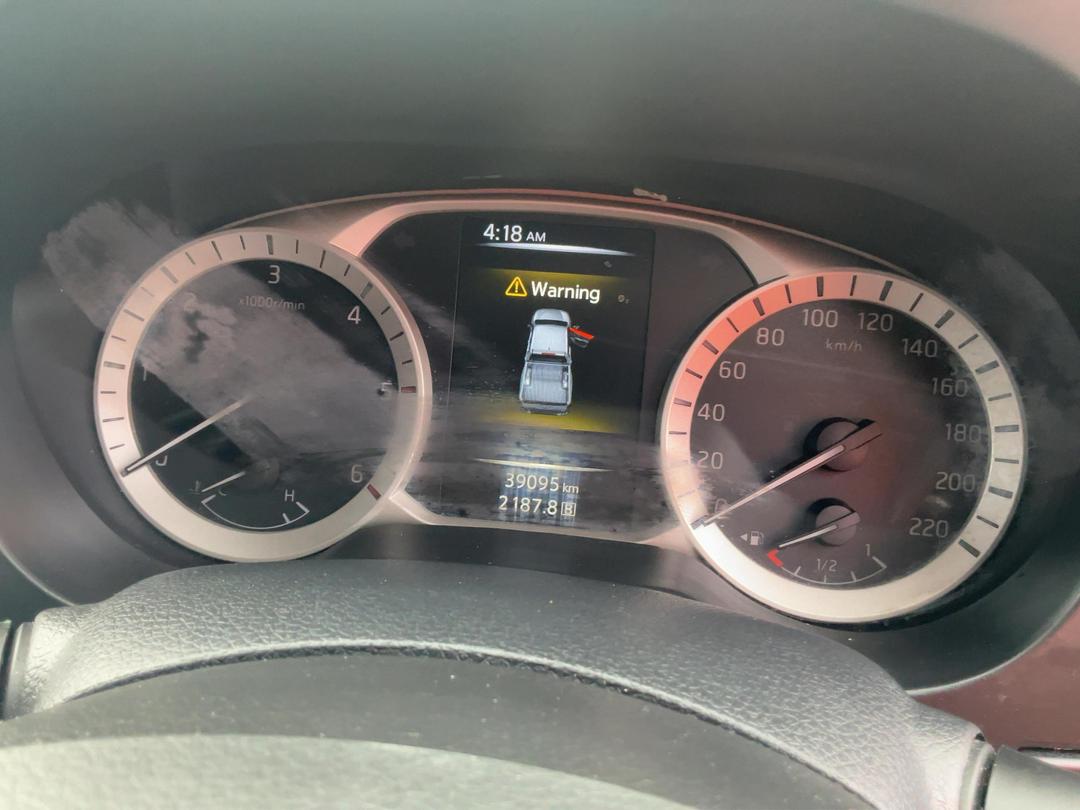 Photo '21' of Nissan Navara