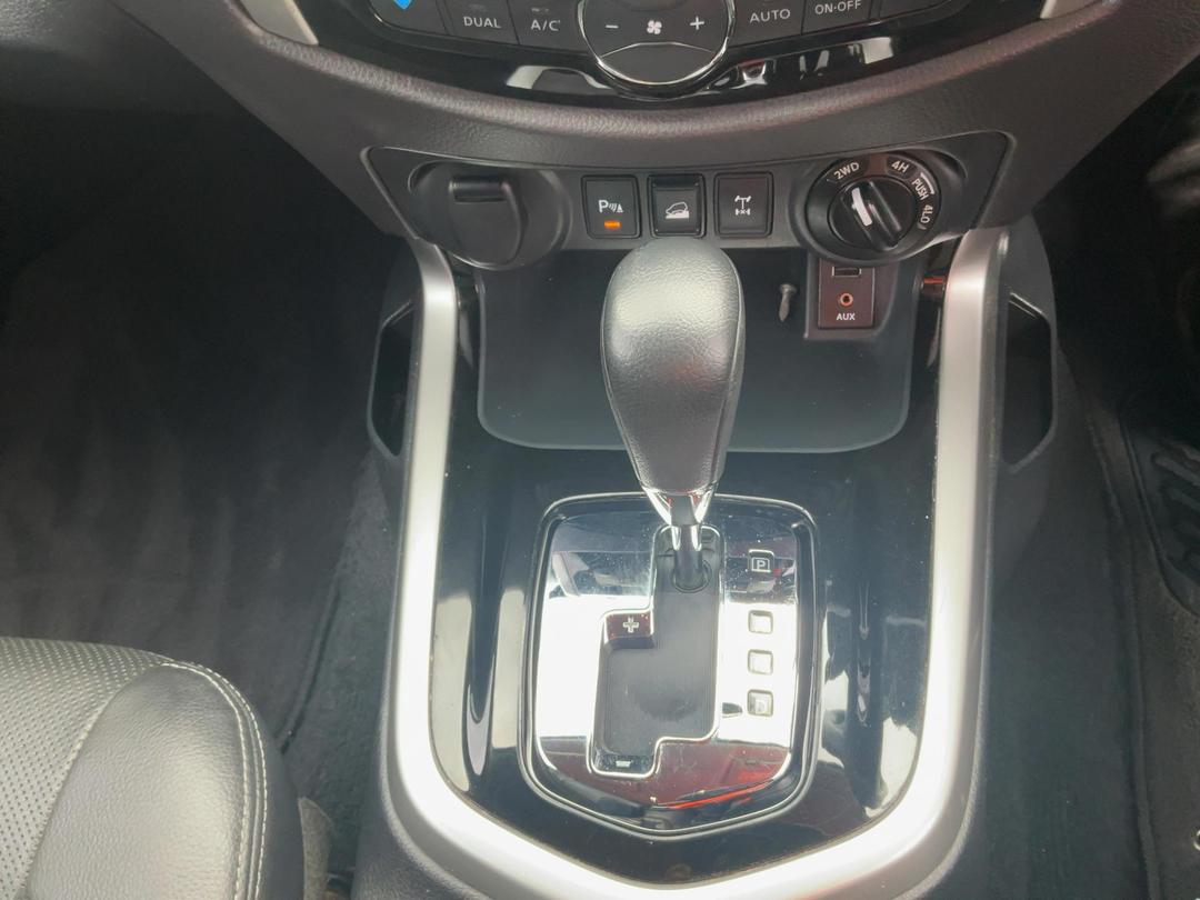 Photo '31' of Nissan Navara