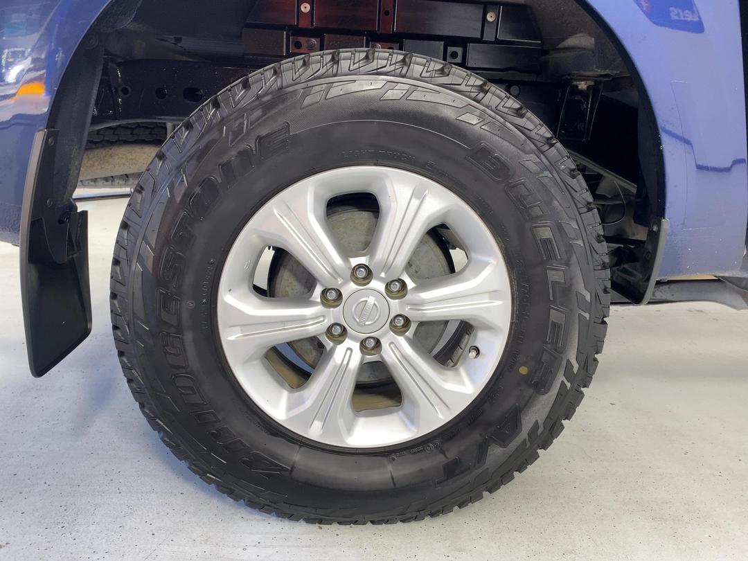 Photo '12' of Nissan Navara