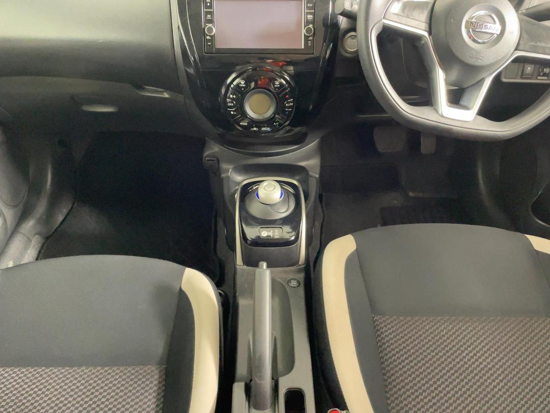 Photo '18' of Nissan Note