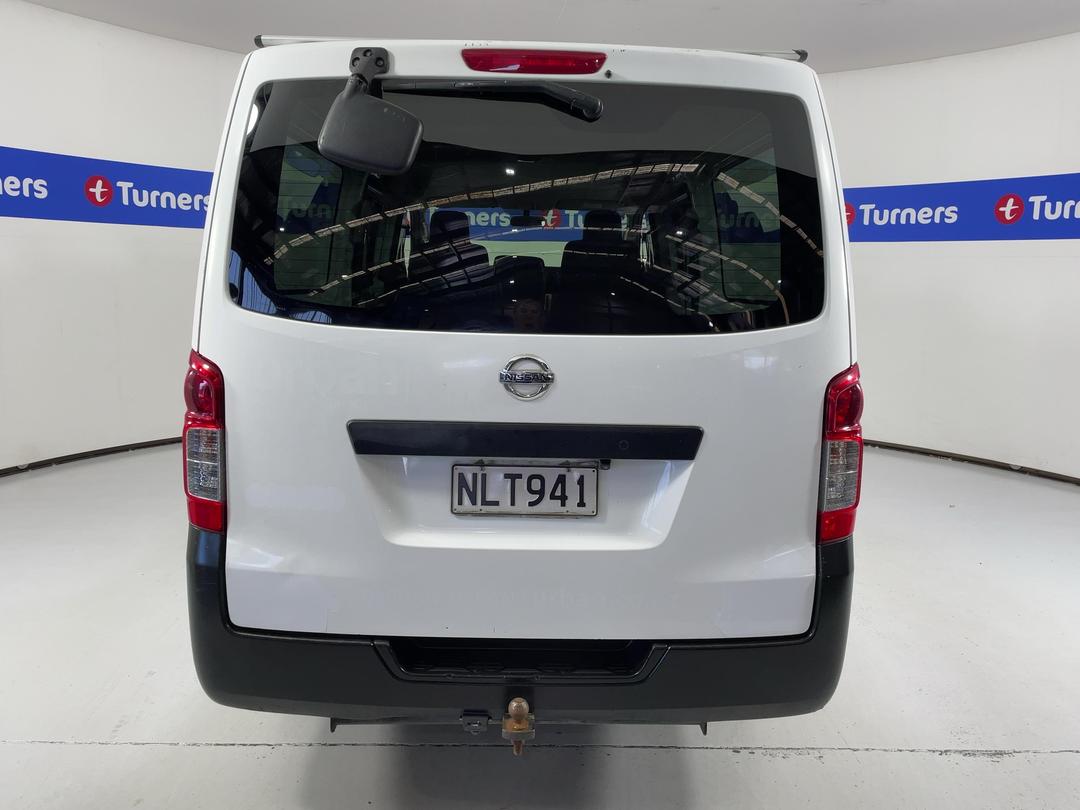 Photo '6' of Nissan NV350
