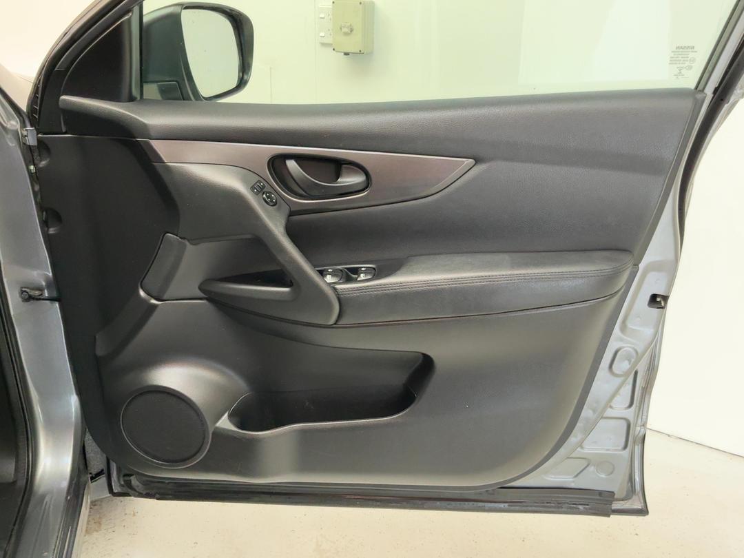 Photo '15' of Nissan Qashqai