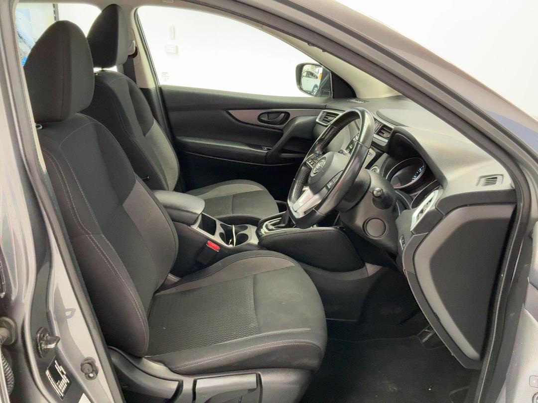 Photo '16' of Nissan Qashqai