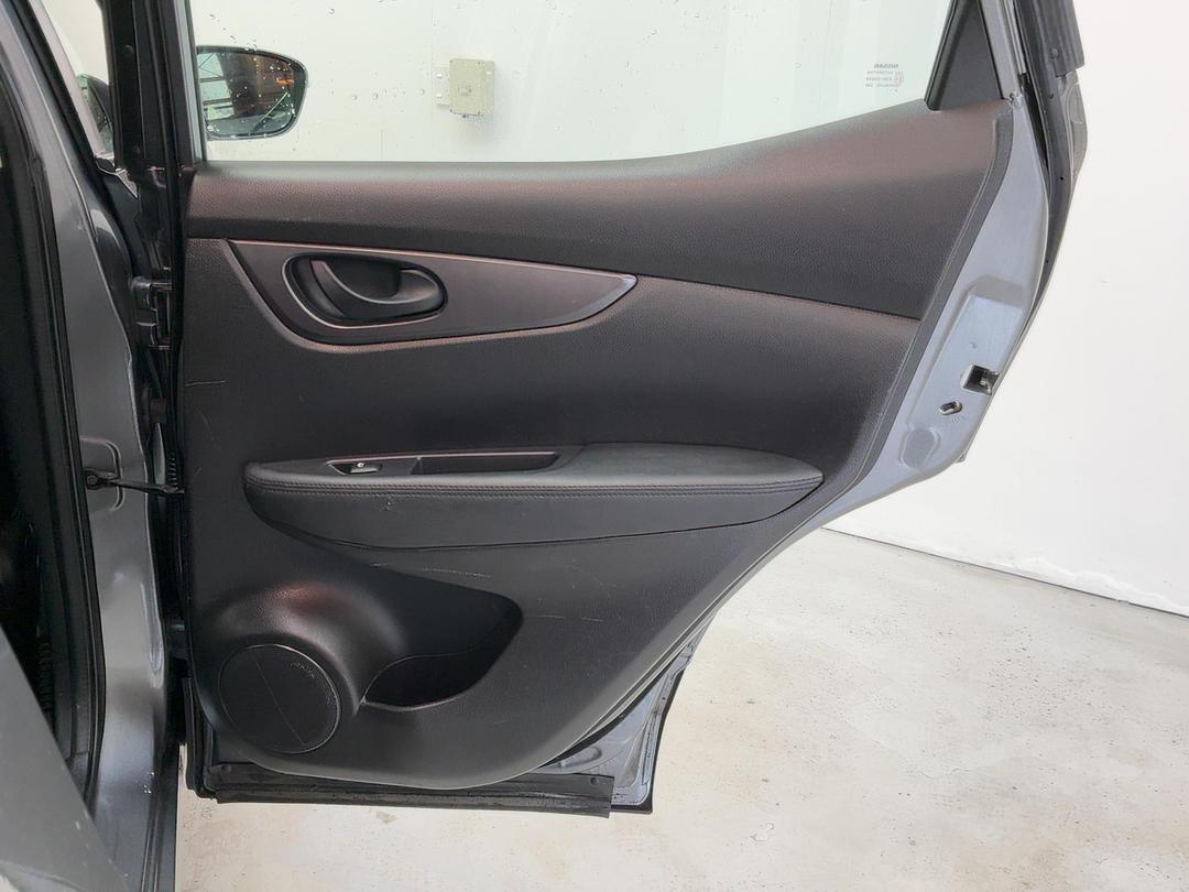 Photo '19' of Nissan Qashqai