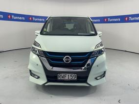 Photo '2' of Nissan Serena