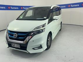 Photo '4' of Nissan Serena