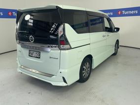 Photo '7' of Nissan Serena