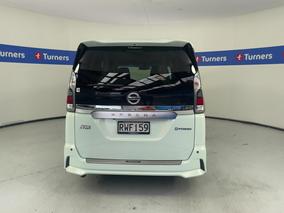 Photo '6' of Nissan Serena