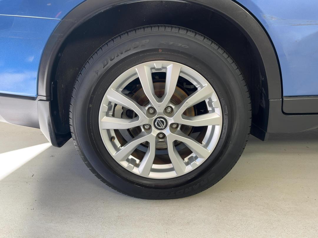 Photo '12' of Nissan X-Trail