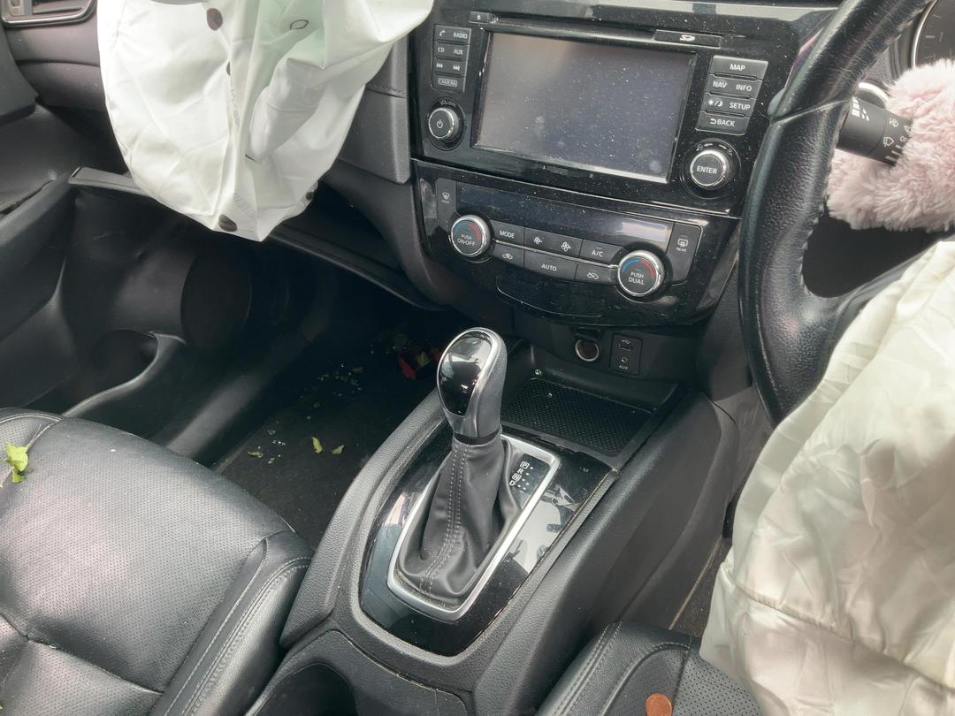 Photo '14' of Nissan X-Trail ST-L