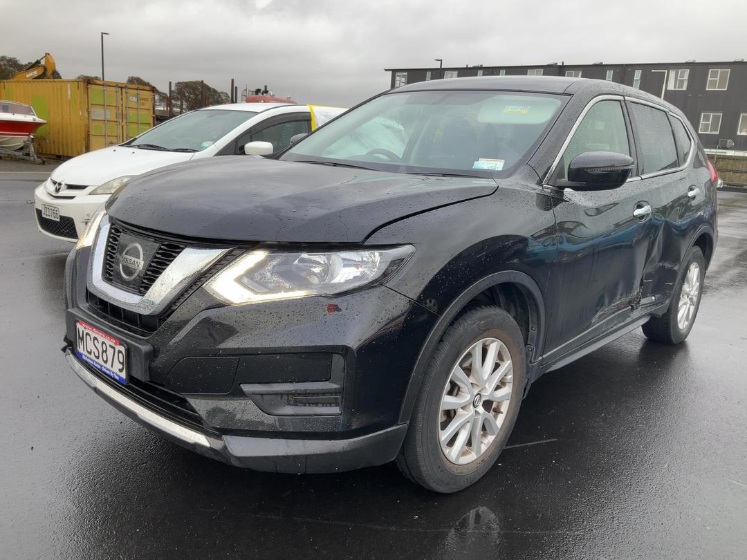 Photo '5' of Nissan X-Trail ST