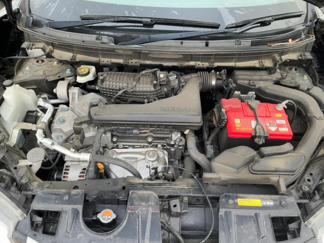 Photo '8' of Nissan X-Trail ST