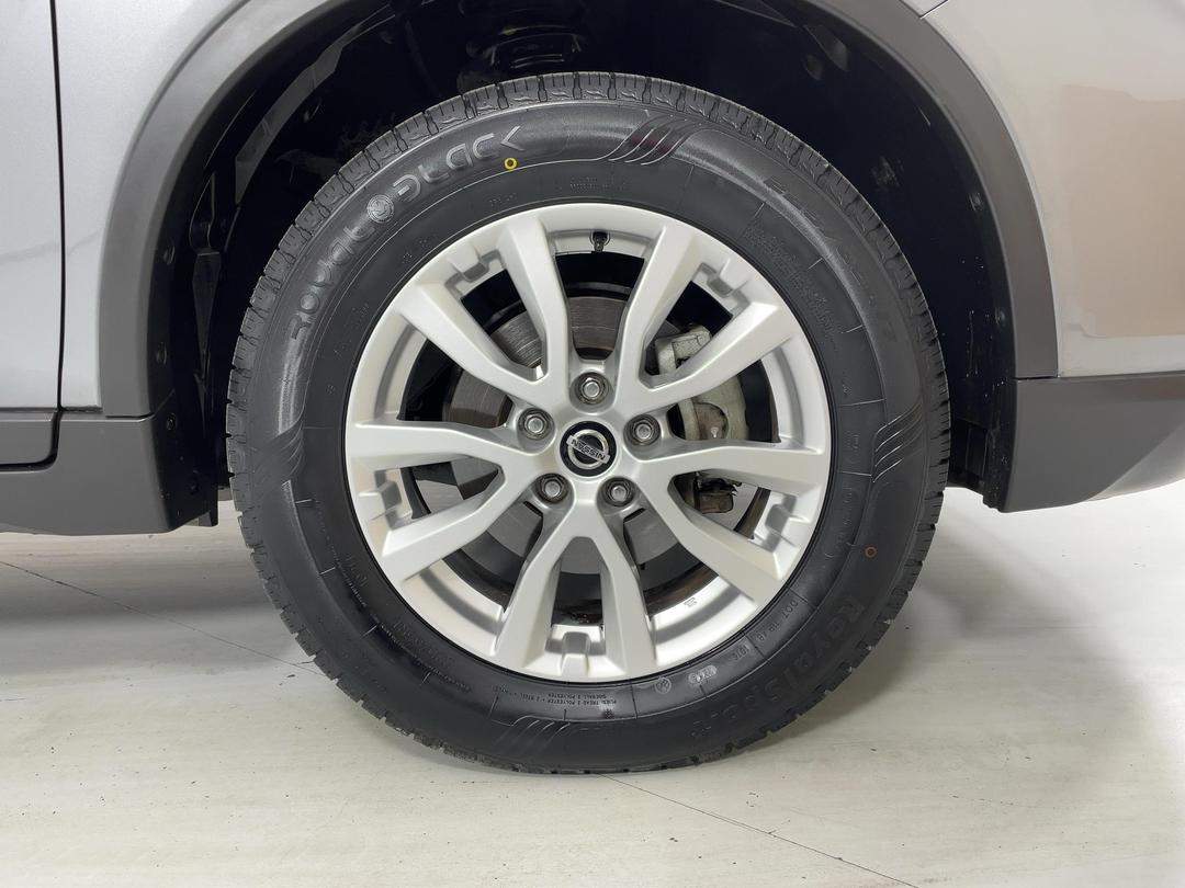 Photo '9' of Nissan X-Trail