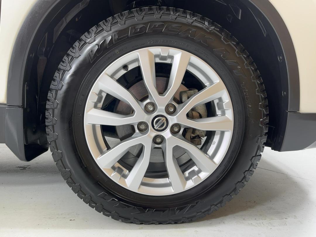 Photo '9' of Nissan X-Trail