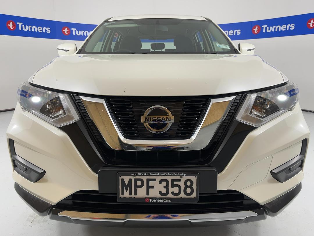 Photo '2' of Nissan X-Trail