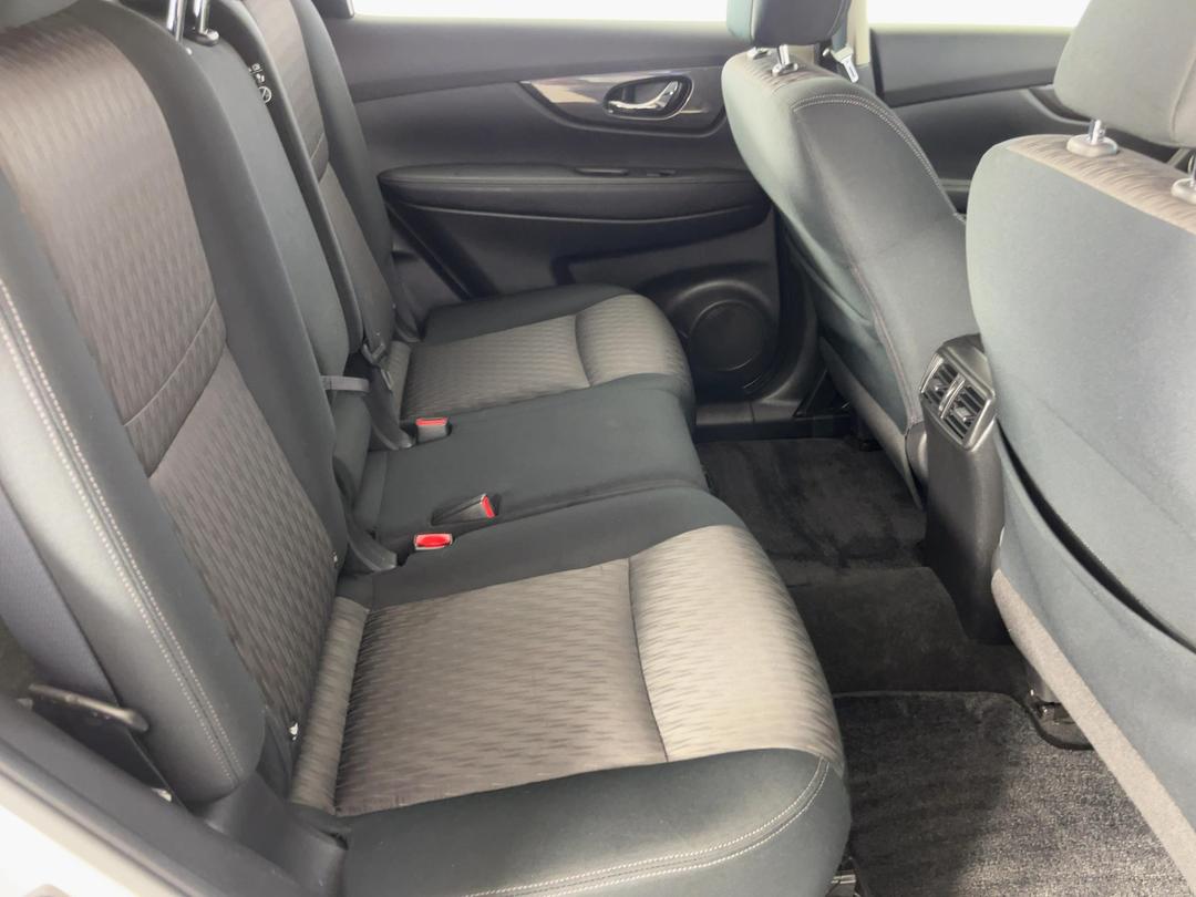 Photo '20' of Nissan X-Trail